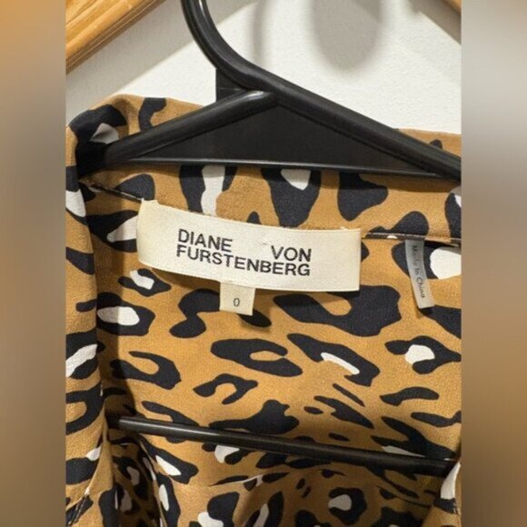 DIANE VON FURSTENBERG Shirt Womens Brown Whitman Leopard Print Silk Wrap Top - Picture 6 of 10